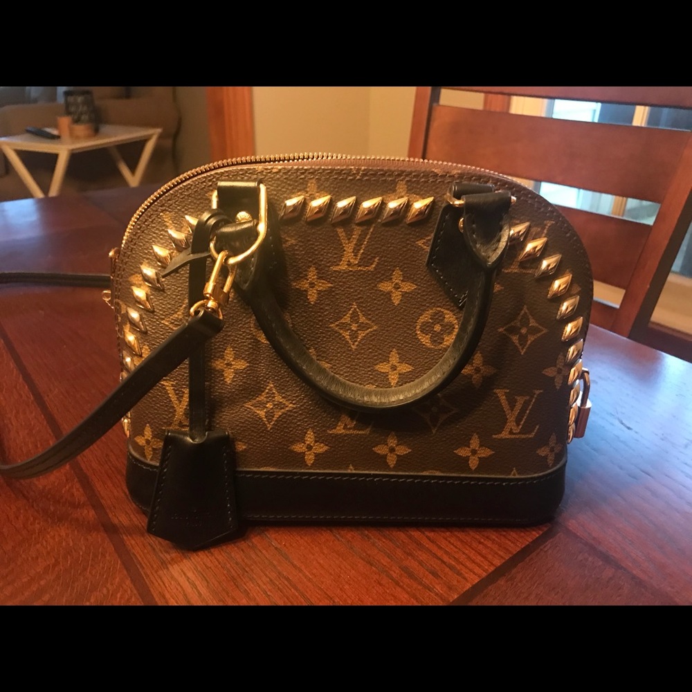 Louis Vuitton Stones Alma B.B.